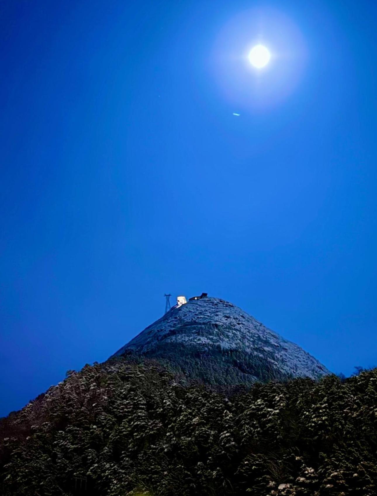Bispen Utsikten * Andalsnes